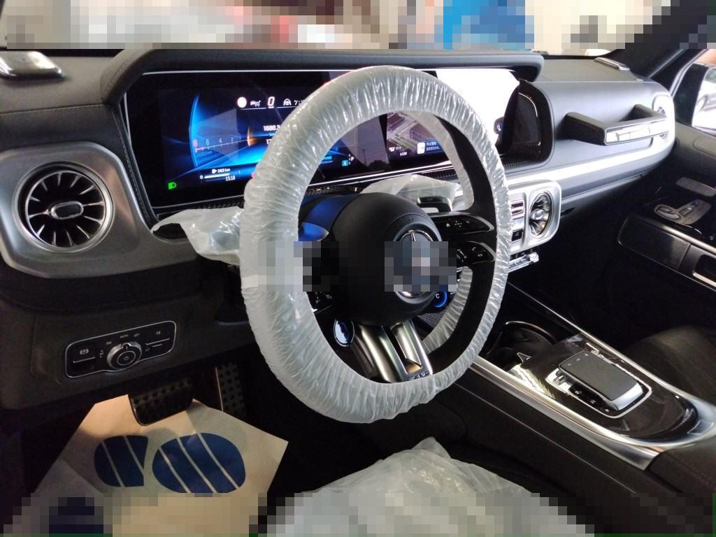 MERCEDES AMG G-CLASS 2024 - Image 4
