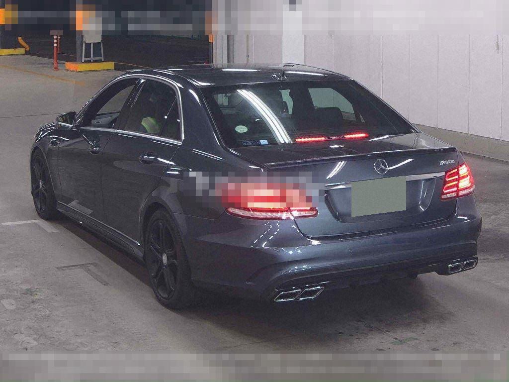 Mercedes-Benz E-Class 2013 - Image 3