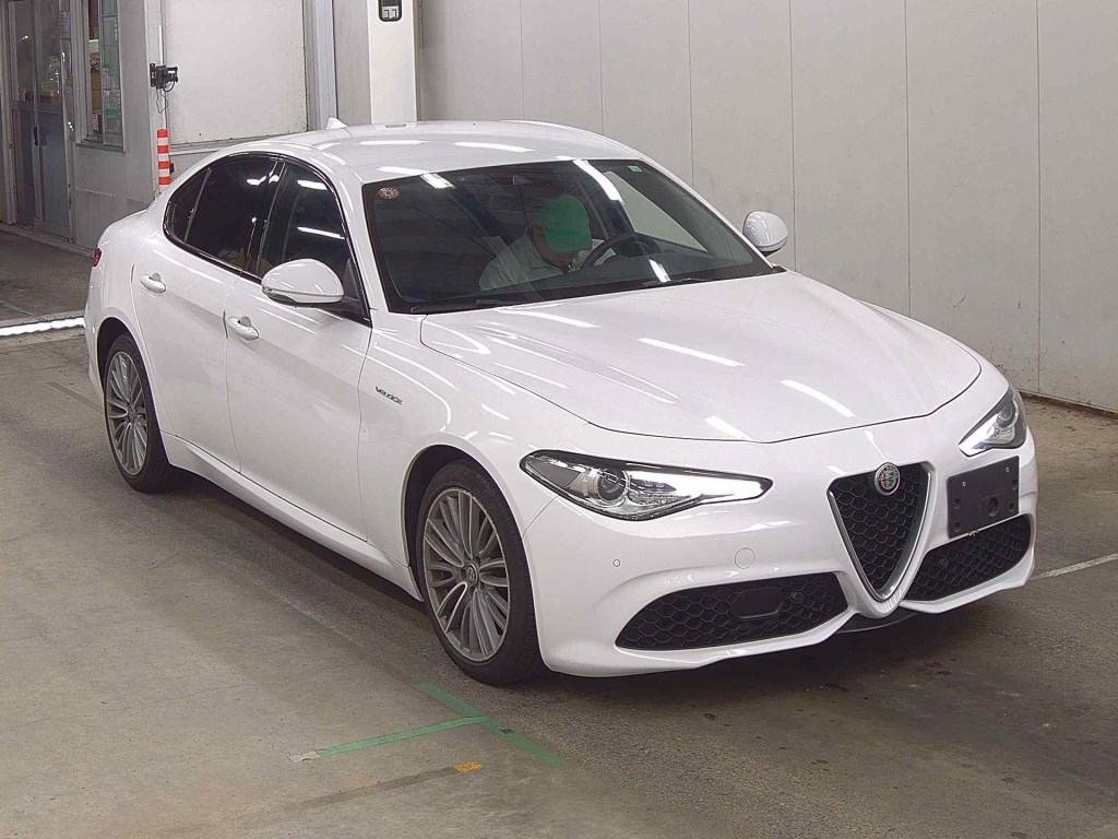 ALFA ROMEO GIULIA 2018 - Image 2