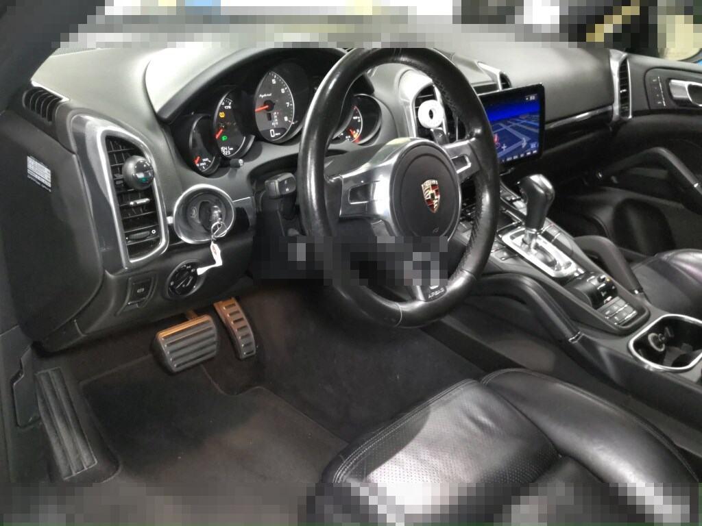 Porsche CAYENNE 2012 - Image 4