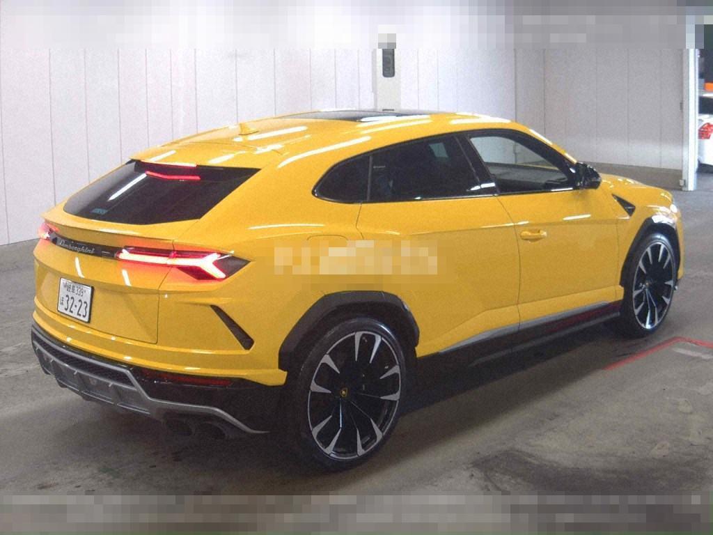 Lamborghini URUS 2018 - Image 6