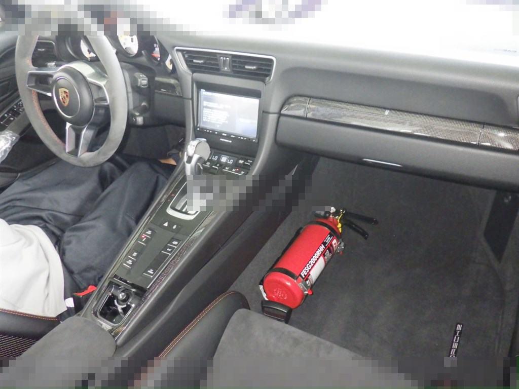 Porsche 911 CP 2017 - Image 4