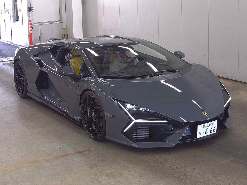 Lamborghini REVUELTO 2025 - Image 2