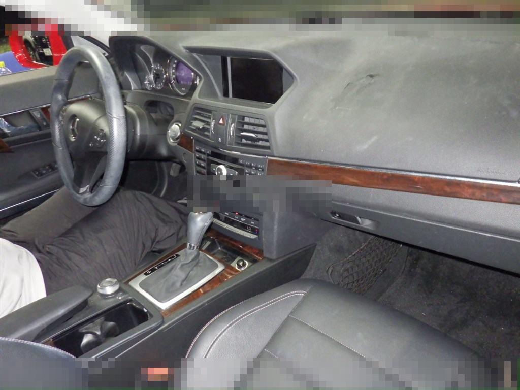 Mercedes-Benz E-Class 2009 - Image 4