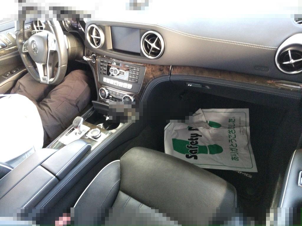 Mercedes-Benz SL OP 2015 - Image 4