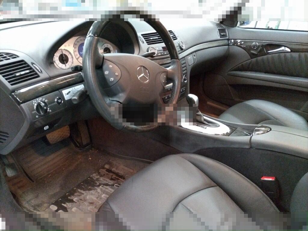 Mercedes-Benz E-Class 2004 - Image 4