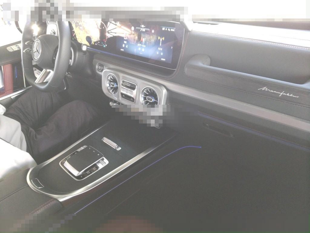 Mercedes-Benz G-Class 2025 - Image 4