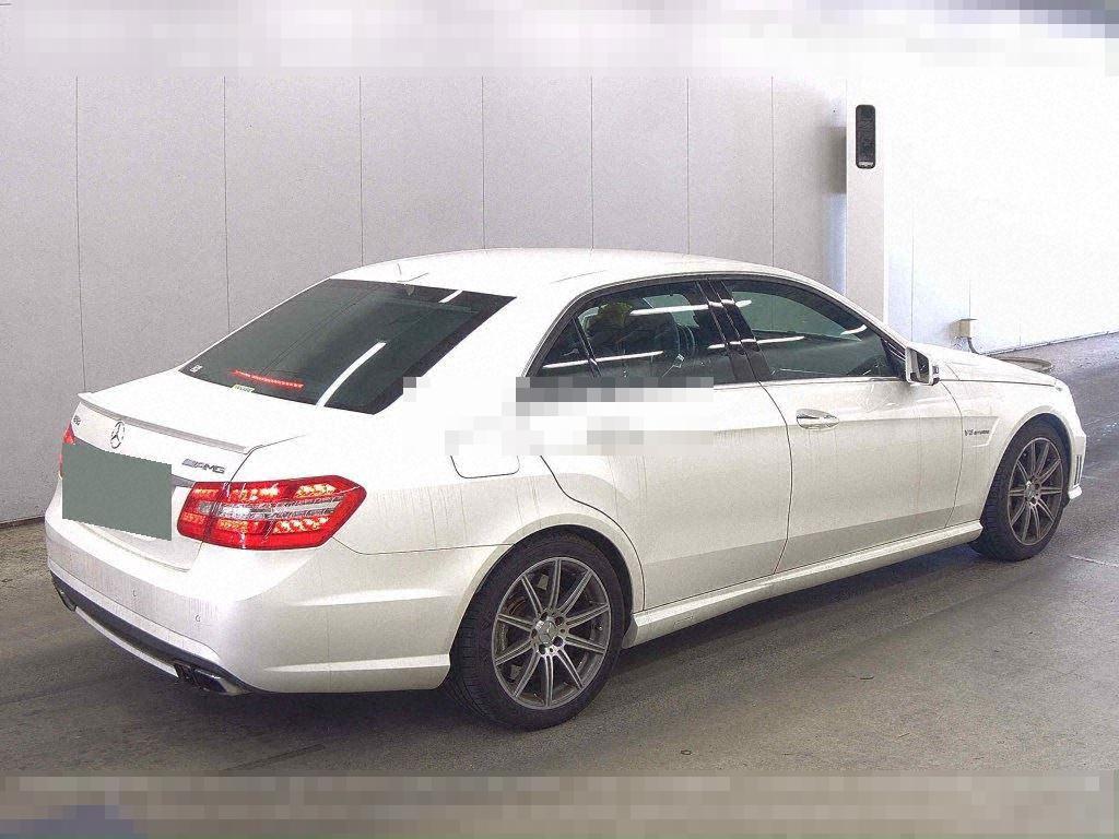 MERCEDES AMG E-CLASS 2012 - Image 6
