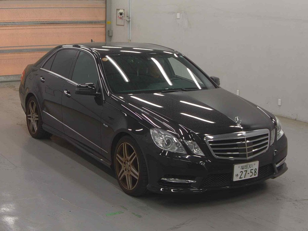 Mercedes-Benz E-Class 2012 - Image 2