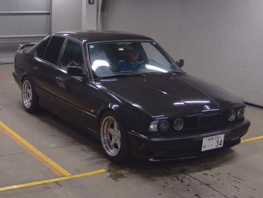 BMW 5 Series 1989 - Image 1