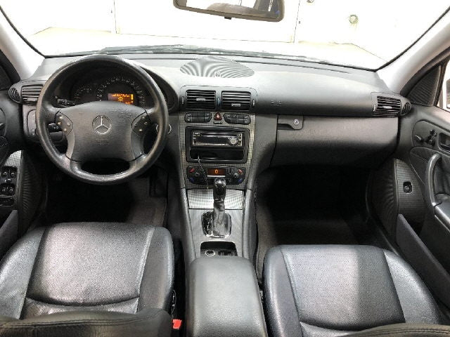 Mercedes-Benz C-Class 2000 - Image 6