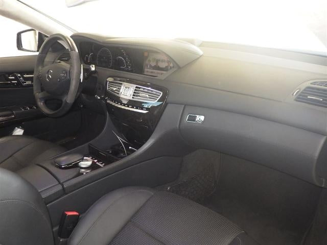 Mercedes-Benz AMG 2011 - Image 4