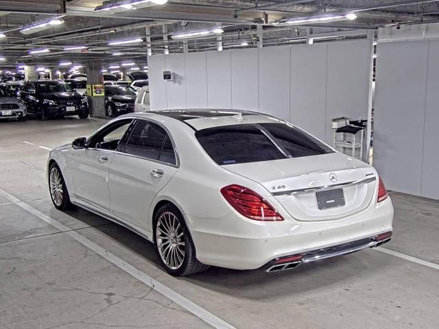 Mercedes-Benz AMG 2014 - Image 6