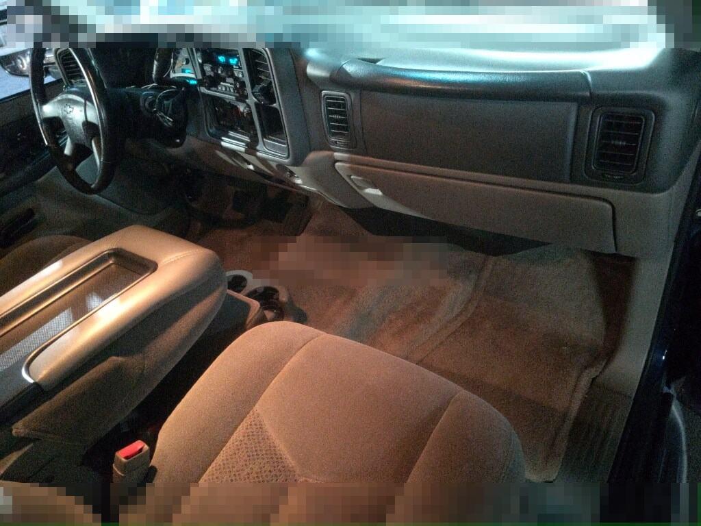 Chevrolet TAHOE 2003 - Image 4