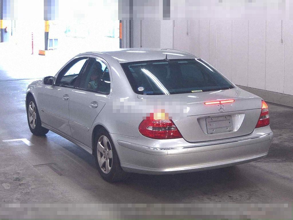 Mercedes-Benz E-Class 2003 - Image 3