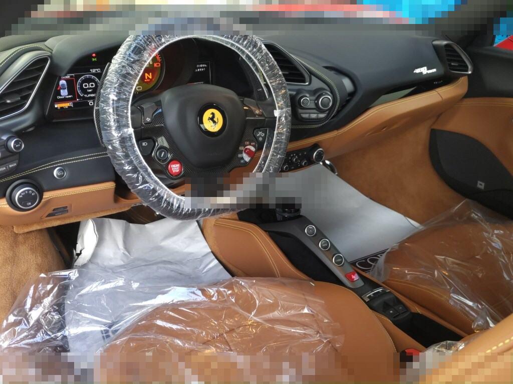 Ferrari 488 SPIDER 2018 - Image 4