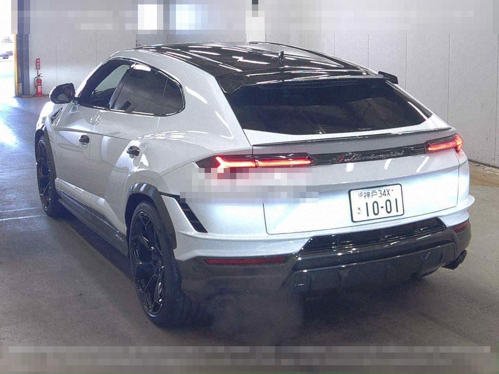 Lamborghini URUS 2024 - Image 3