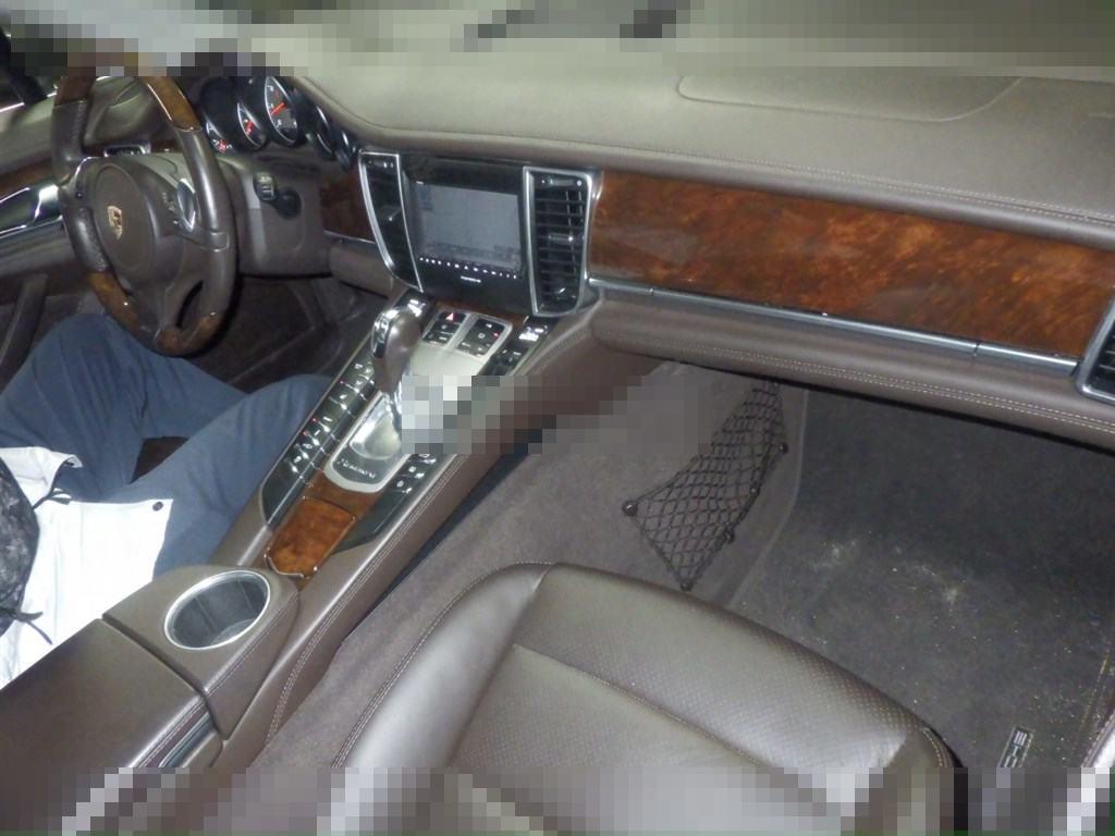 Porsche PANAMERA 2010 - Image 4