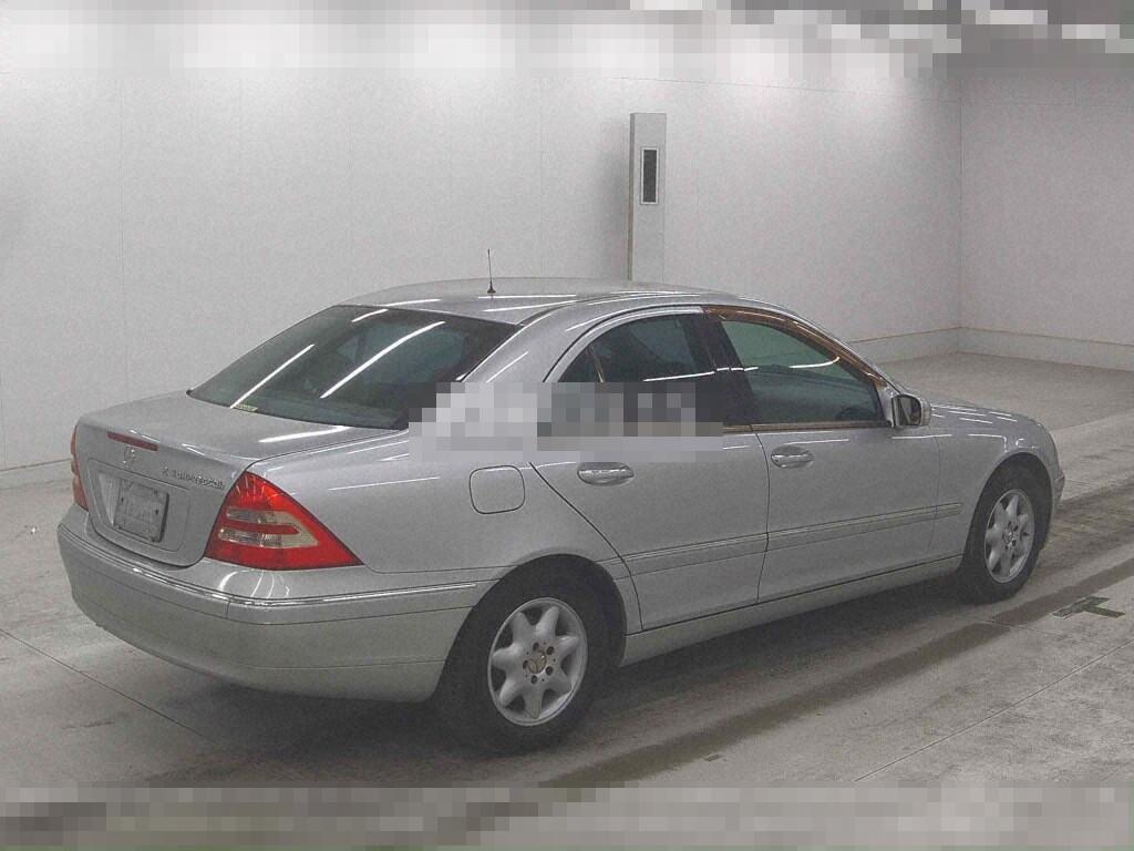 Mercedes-Benz C-Class 2002 - Image 6