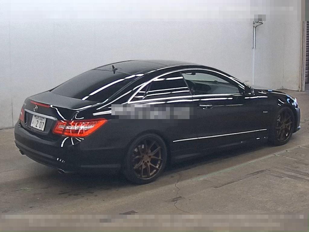 Mercedes-Benz E-Class 2011 - Image 6