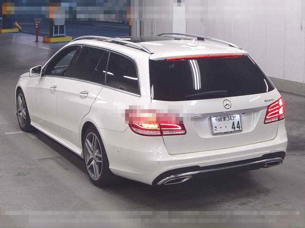 Mercedes-Benz E-Class Station Wagon 2015 - Image 3
