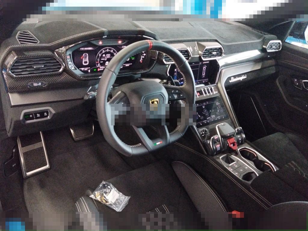 Lamborghini URUS 2023 - Image 4