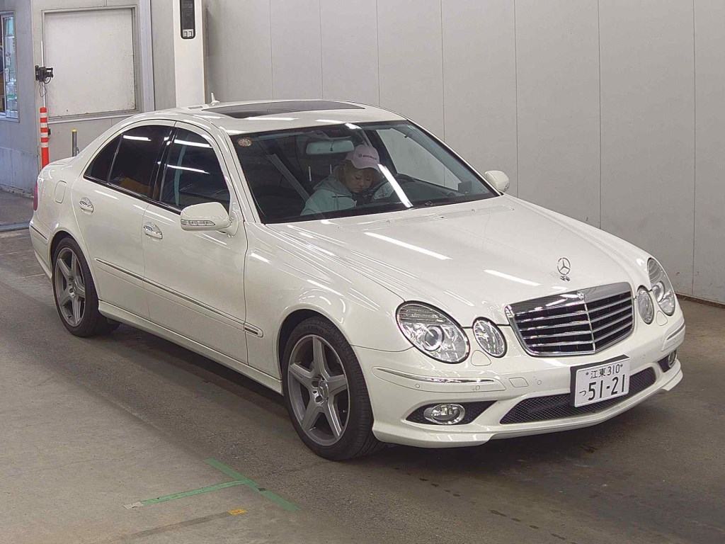 Mercedes-Benz E-Class 2007 - Image 2