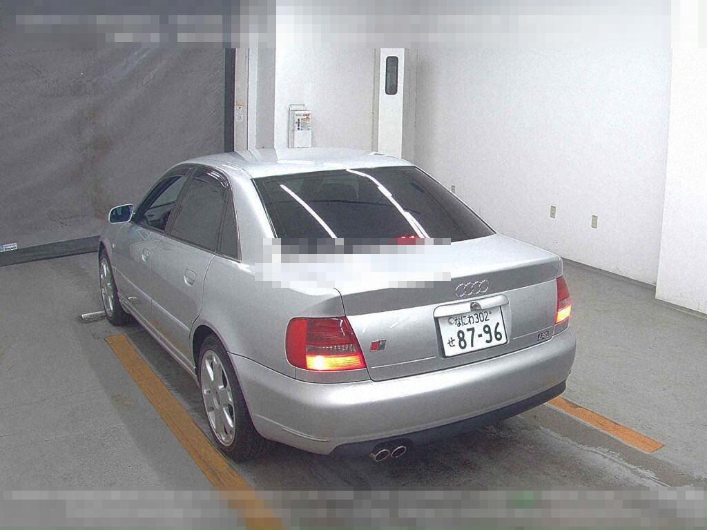 Audi S4 1999 - Image 3