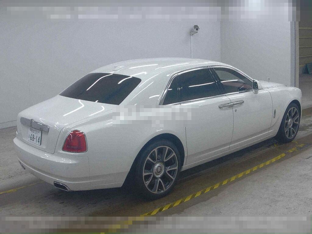 Rolls Royce GHOST 2016 - Image 6