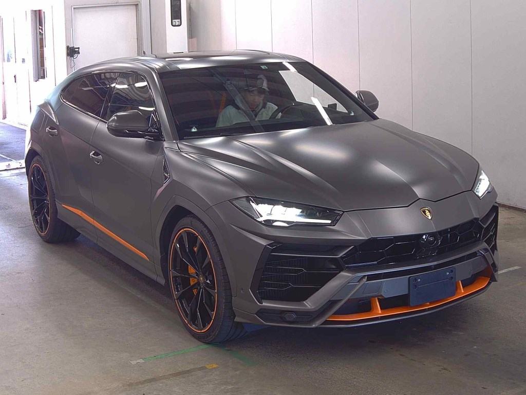 Lamborghini URUS 2022 - Image 1