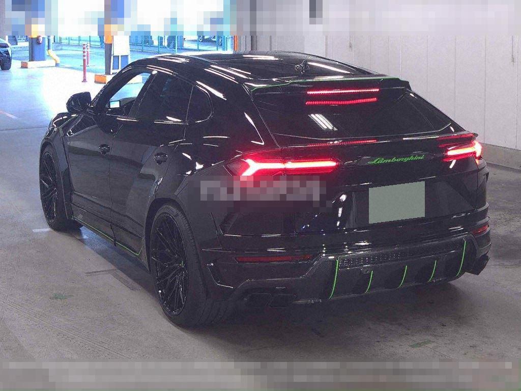 Lamborghini URUS 2021 - Image 3