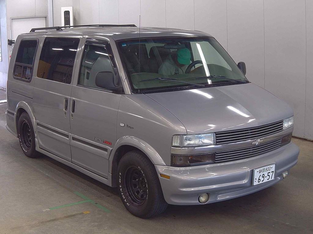 Chevrolet ASTRO 1999 - Image 2