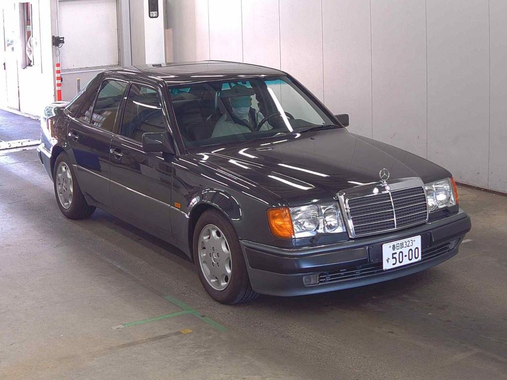 Mercedes-Benz Medium Class 1992 - Image 2