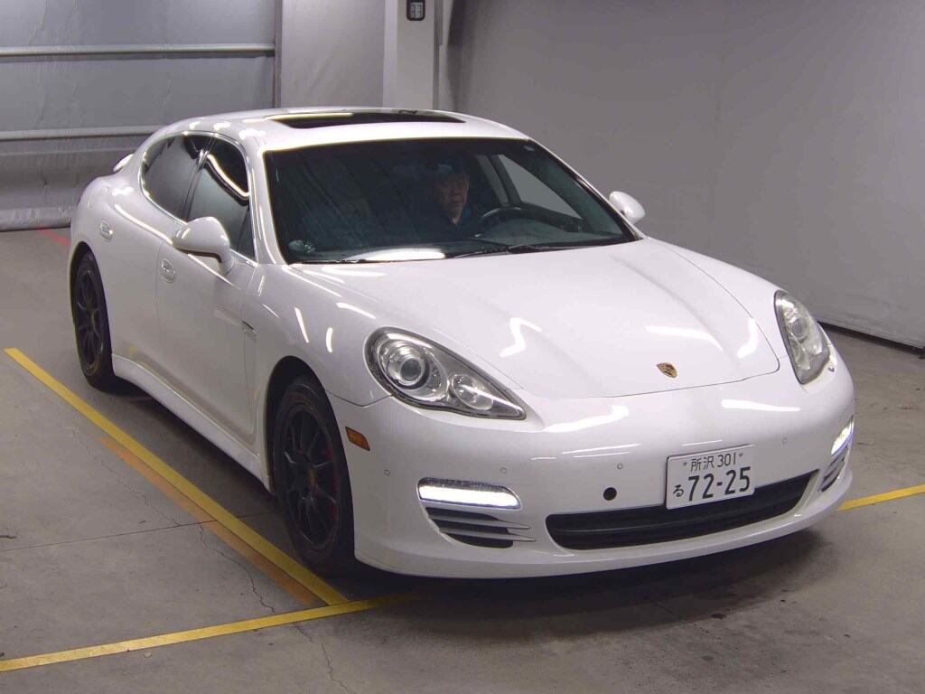 Porsche PANAMERA 2010 - Image 2