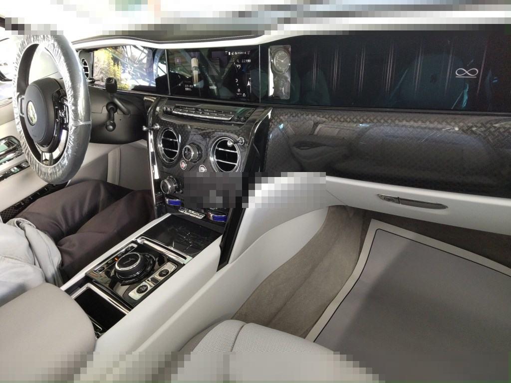 Rolls Royce CULLINAN 2025 - Image 4