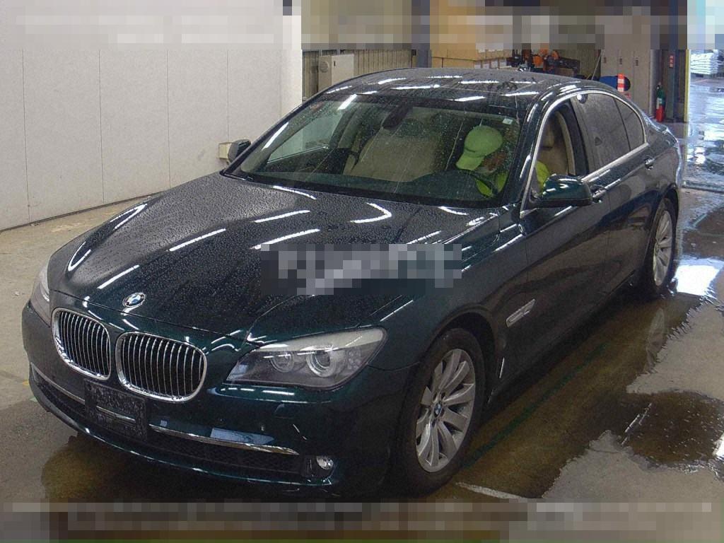 BMW 7 Series 2010 - Image 5