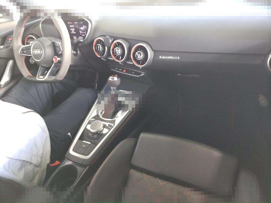 Audi TT RS 2018 - Image 4