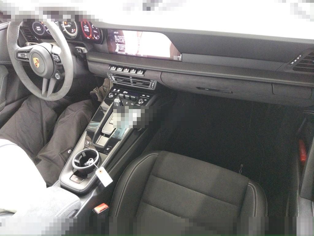 Porsche 911 CP 2023 - Image 4
