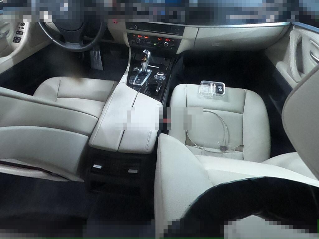 BMW 5 Series 2012 - Image 4