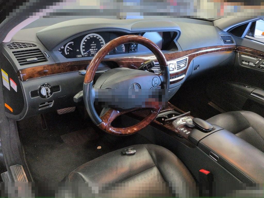 Mercedes-Benz S-Class 2010 - Image 4