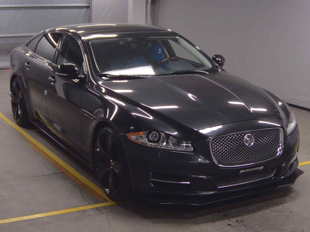 Jaguar XJ 2013 - Image 1