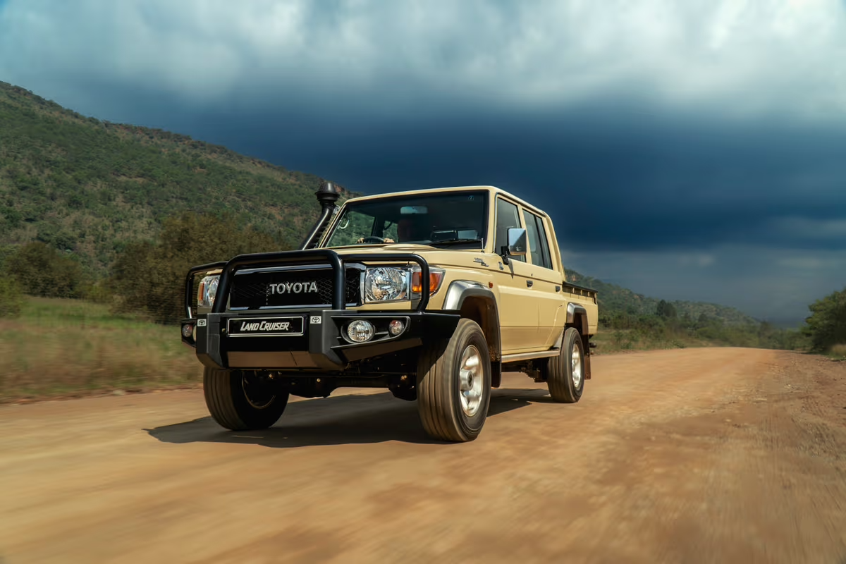 TOYOTA LAND CRUISER GRJ79