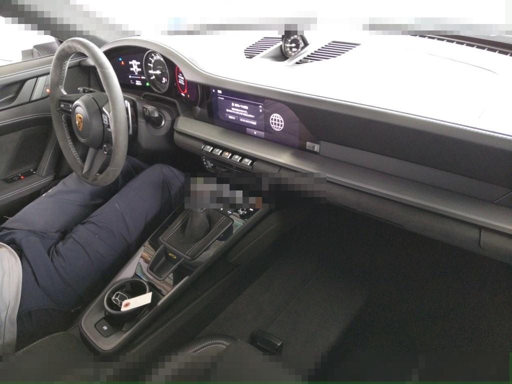 Porsche 911 CP 2022 - Image 4