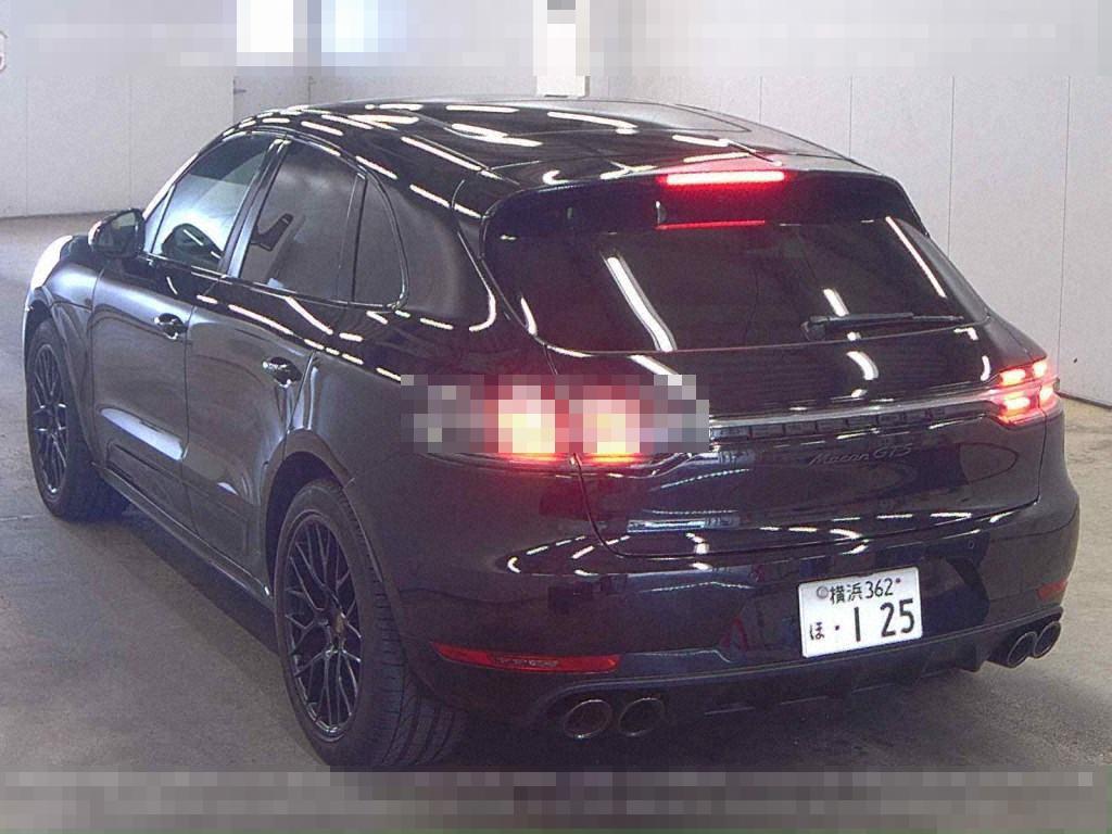 Porsche MACAN 2021 - Image 3