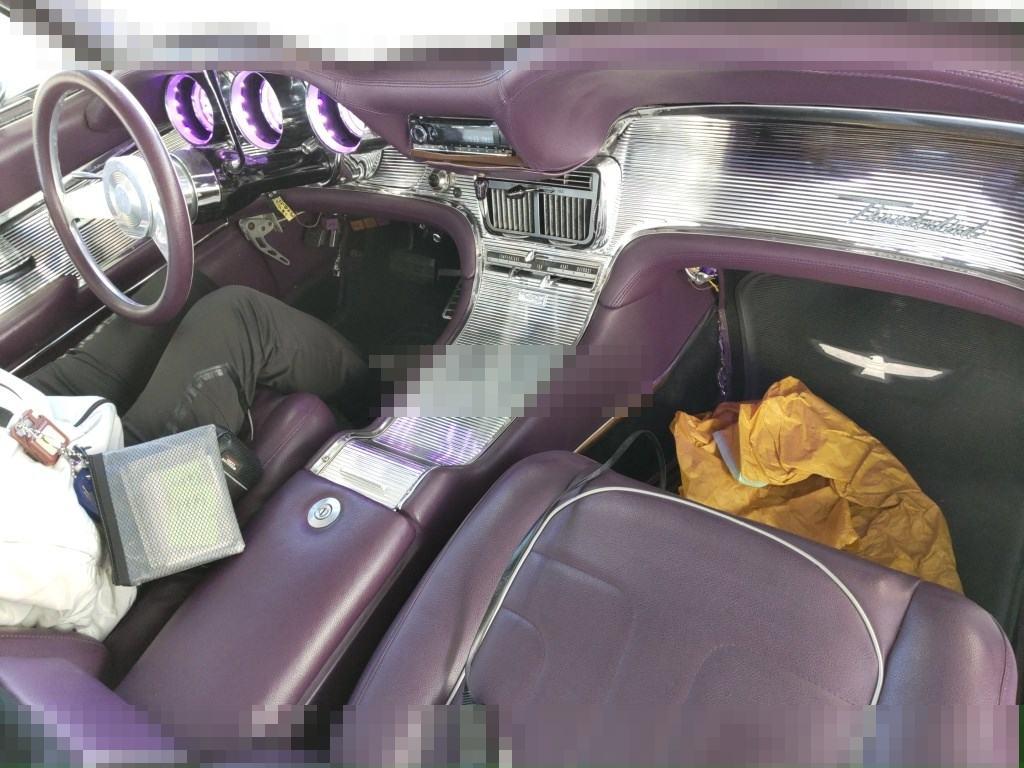 Ford THUNDERBIRD CP 1989 - Image 4