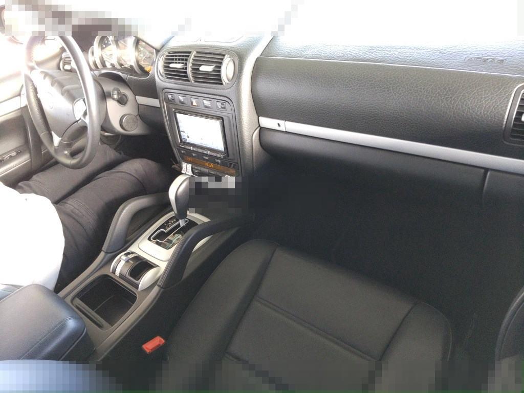 Porsche CAYENNE 2010 - Image 4