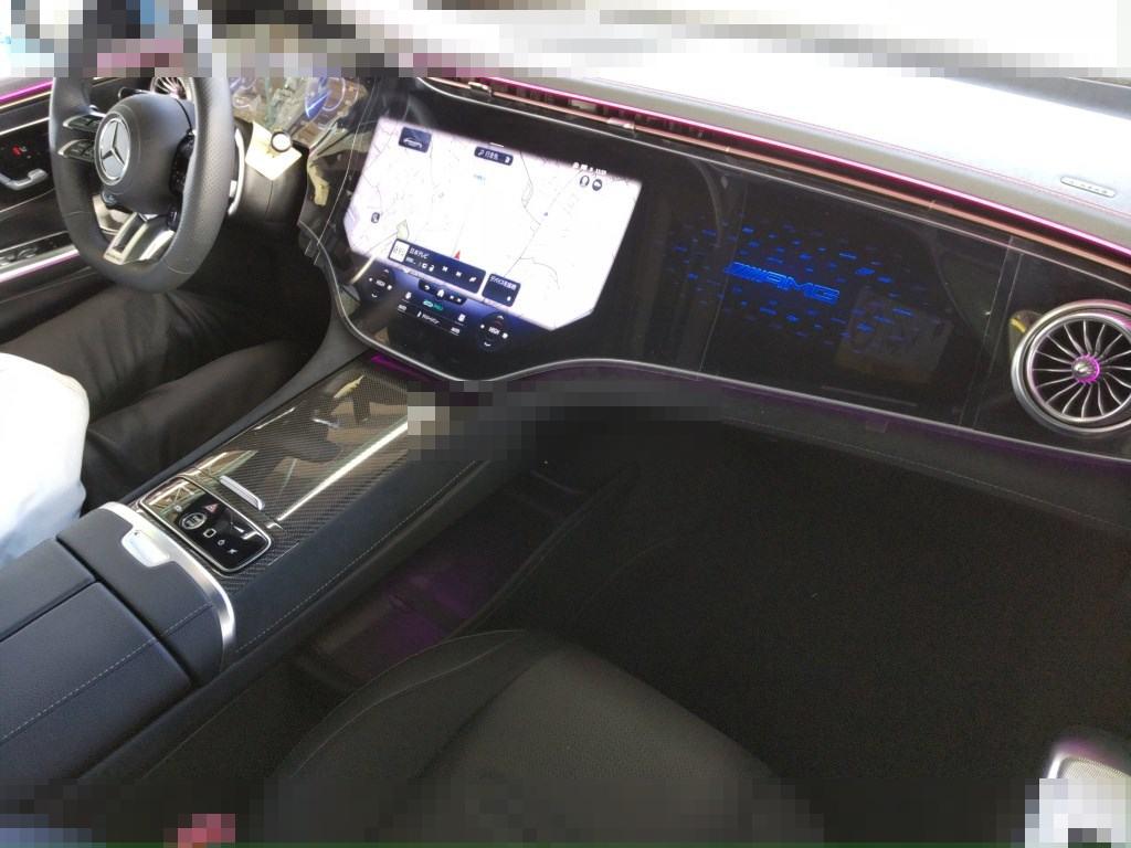 MERCEDES AMG EQE 2024 - Image 4
