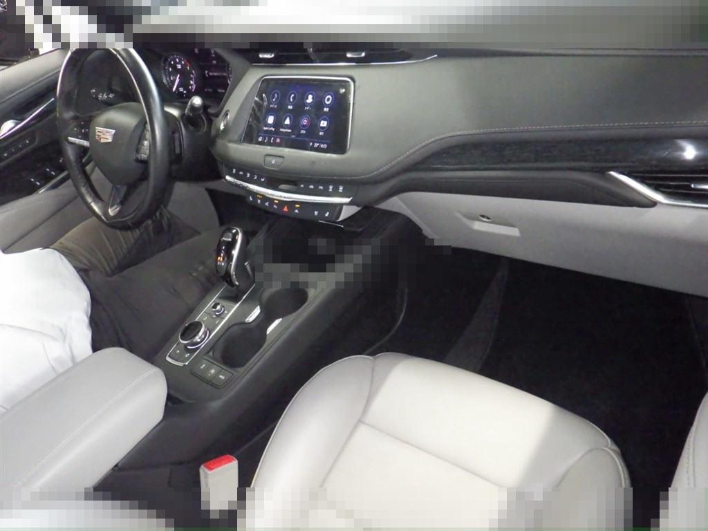 Cadillac XT4 2022 - Image 4