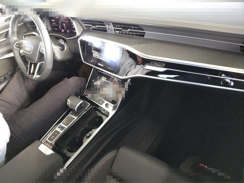 Audi S6 AVANT 2021 - Image 4