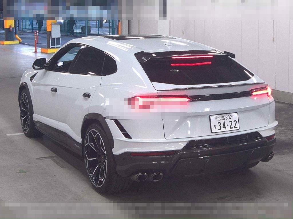 Lamborghini URUS 2025 - Image 3